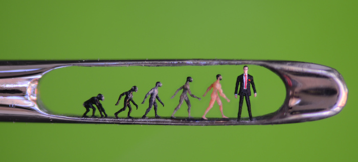 The sculpture Evolution by Willard Wigan